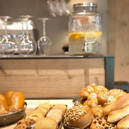 San Vitale מלון 3*