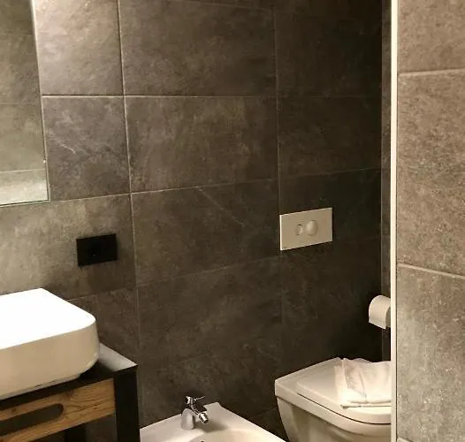 San Vitale מלון 3*